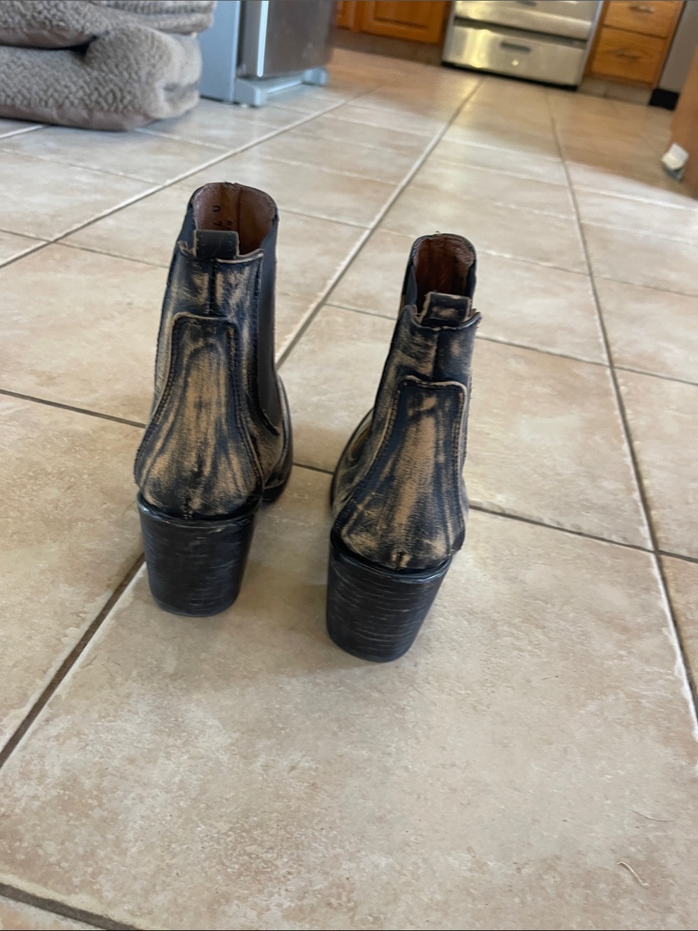 Worn-Look Black Leather Chelsea Ankle Booties with Block Heel - Picture 2 of 5